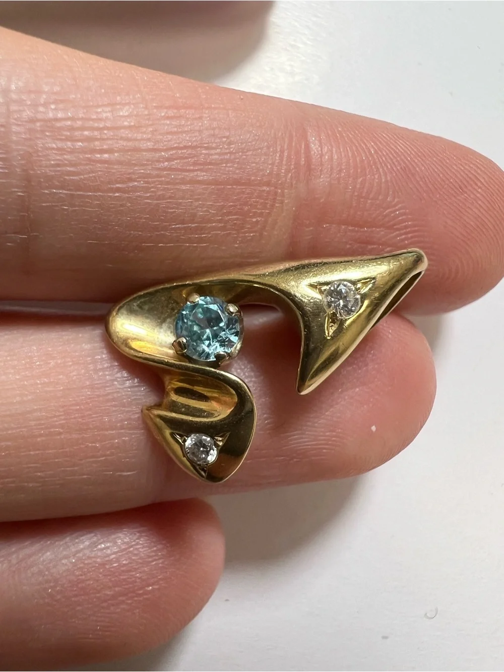 14K yellow gold pendant with genuine diamonds and blue aquamarine or topaz